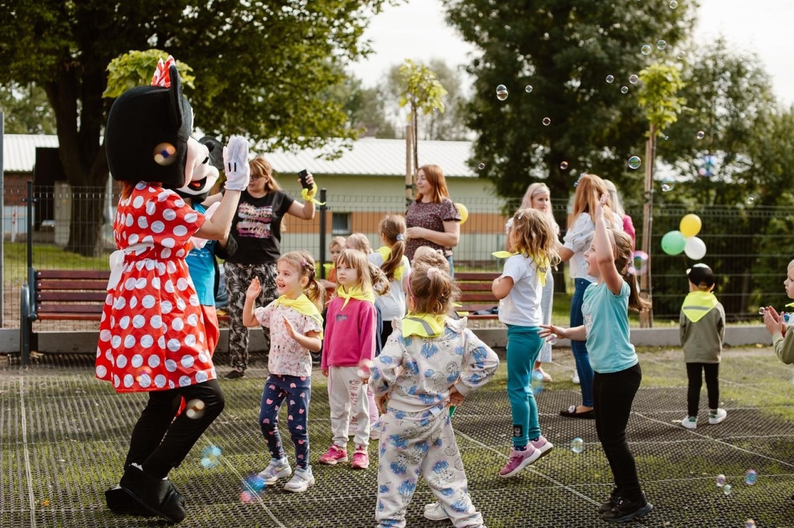 Zdjęcie w galerii na portalu naszraciborz.pl: Zjeżdżalnie, wieże i pomosty. Pietrowice Wielkie mają super plac zabaw [FOTO i WIDEO] wiadomości z regionu