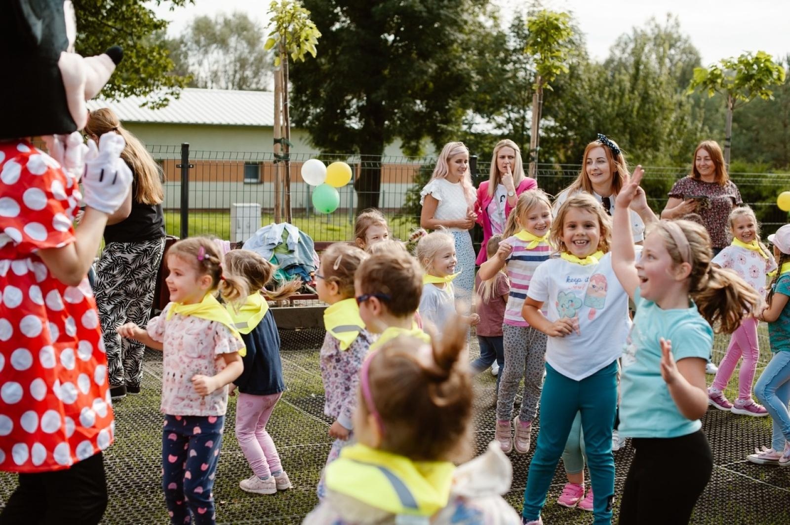 Zdjęcie w galerii na portalu naszraciborz.pl: Zjeżdżalnie, wieże i pomosty. Pietrowice Wielkie mają super plac zabaw [FOTO i WIDEO] wiadomości z regionu
