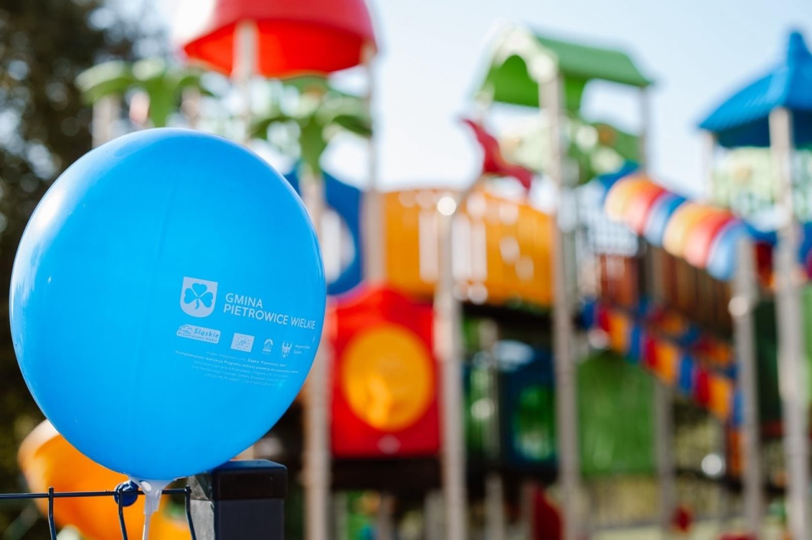 Zdjęcie w galerii na portalu naszraciborz.pl: Zjeżdżalnie, wieże i pomosty. Pietrowice Wielkie mają super plac zabaw [FOTO i WIDEO] wiadomości z regionu