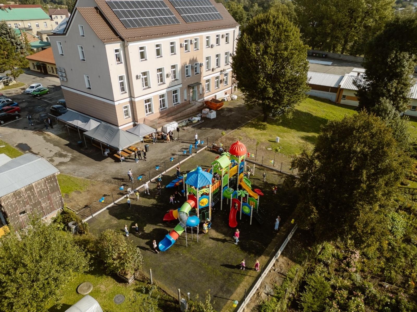 Zdjęcie w galerii na portalu naszraciborz.pl: Zjeżdżalnie, wieże i pomosty. Pietrowice Wielkie mają super plac zabaw [FOTO i WIDEO] wiadomości z regionu