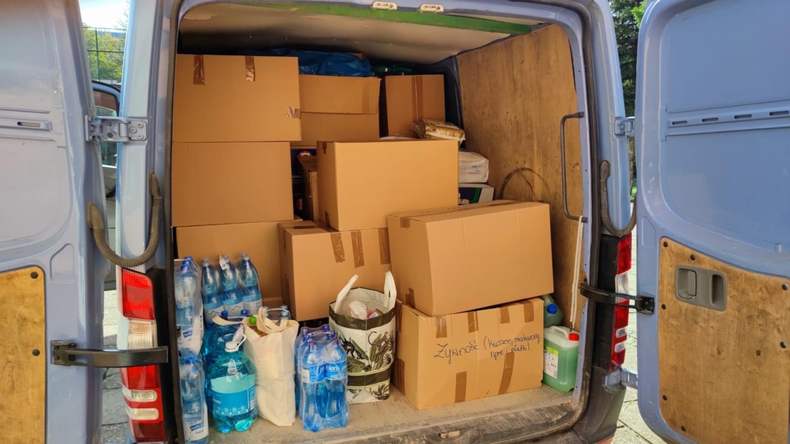 Zdjęcie w galerii na portalu naszraciborz.pl: Pierwsze dary dla powodzian wyruszą do poszkodowanych miast wiadomości z regionu