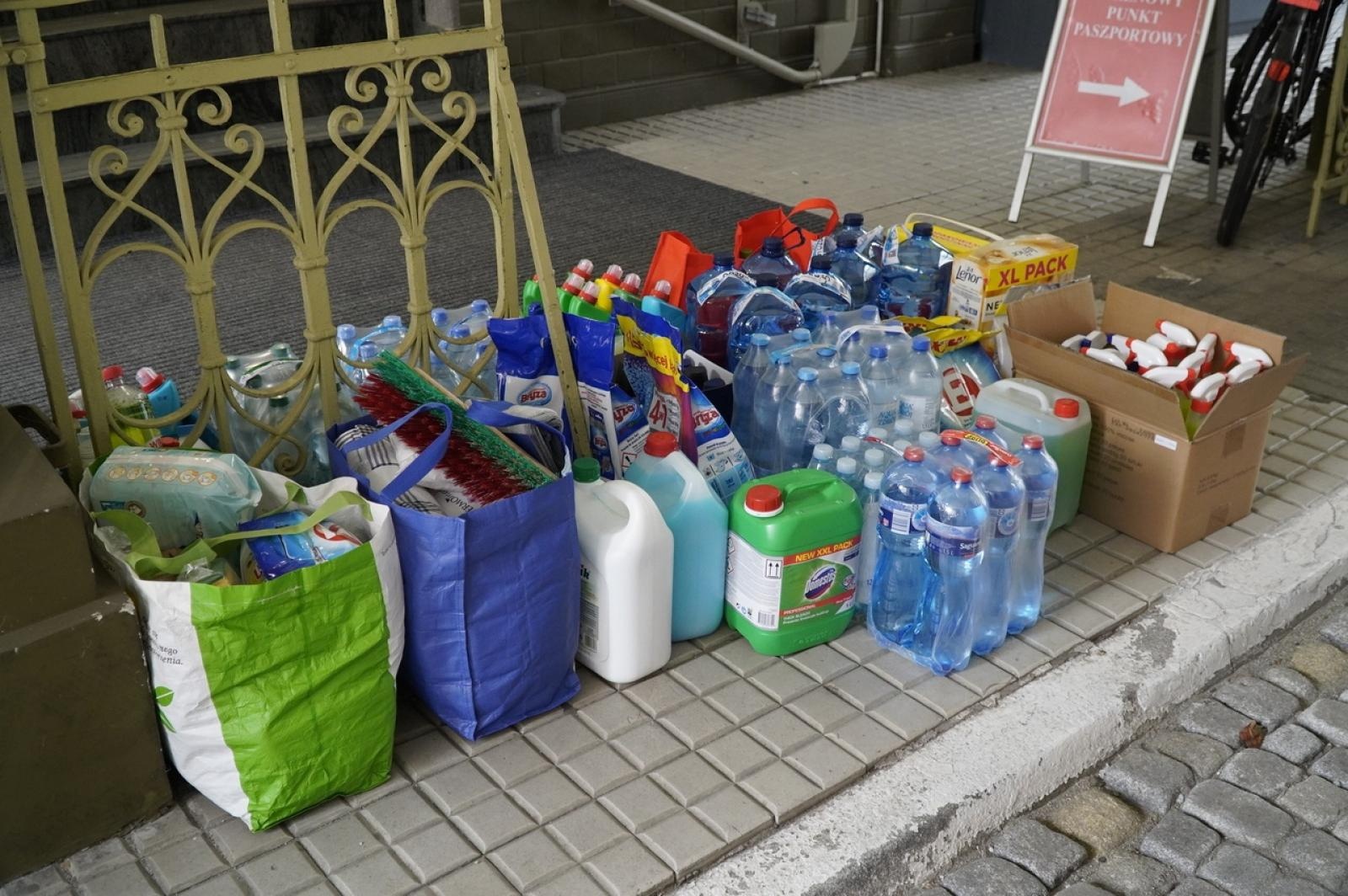 Zdjęcie w galerii na portalu naszraciborz.pl: Pierwsze dary dla powodzian wyruszą do poszkodowanych miast wiadomości z regionu
