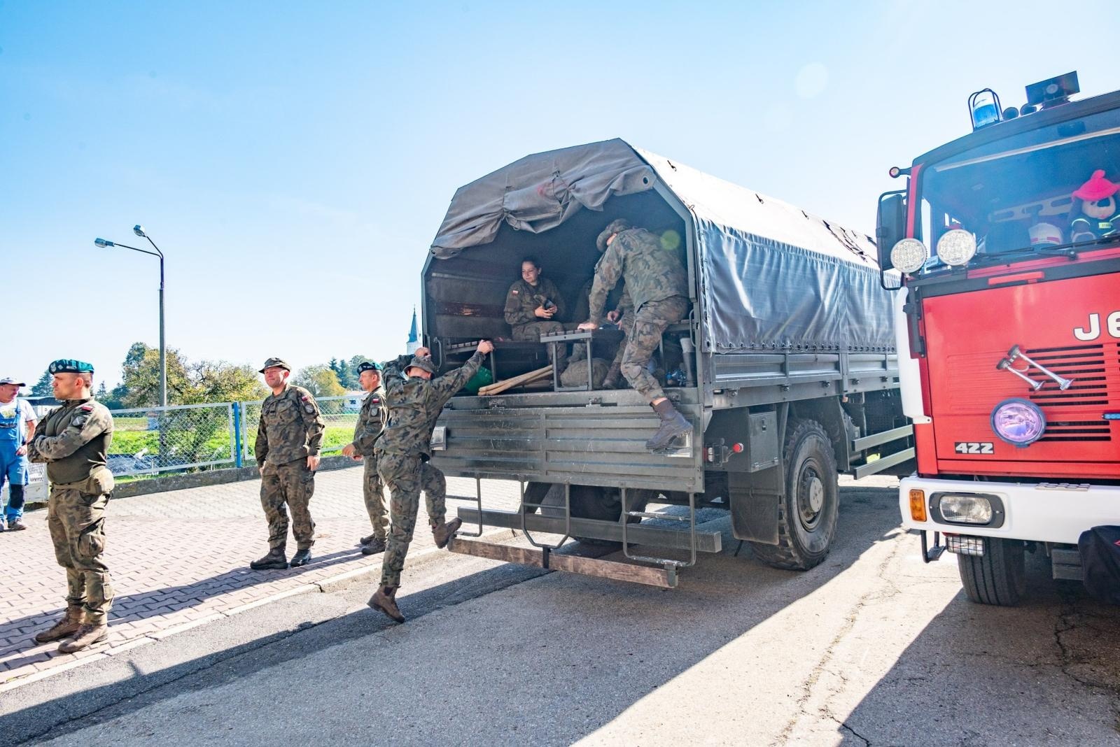 Zdjęcie w galerii na portalu naszraciborz.pl: Jednostki OSP w powiecie raciborskim otrzymały agregaty prądotwórcze wiadomości z regionu