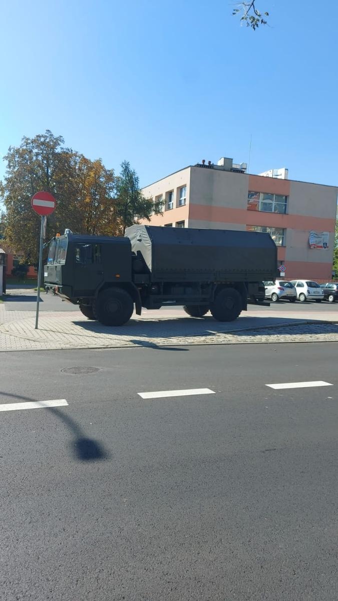 Zdjęcie w galerii na portalu naszraciborz.pl: Raciborska 15-tka stała się centrum pomocy powodzianom wiadomości z regionu