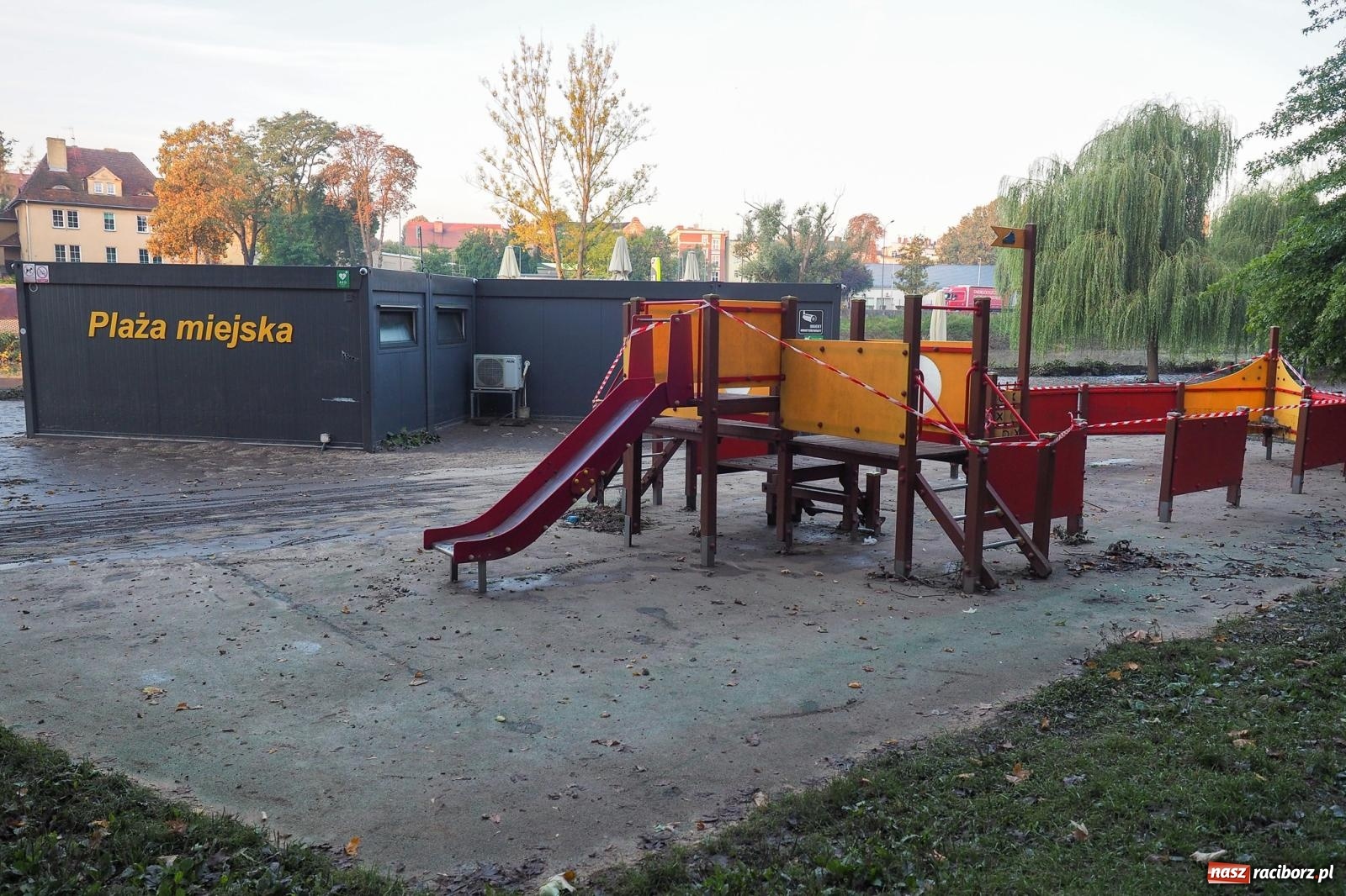 Zdjęcie w galerii na portalu naszraciborz.pl: Raciborskie bulwary po wielkiej wodzie [FOTO] wiadomości z regionu