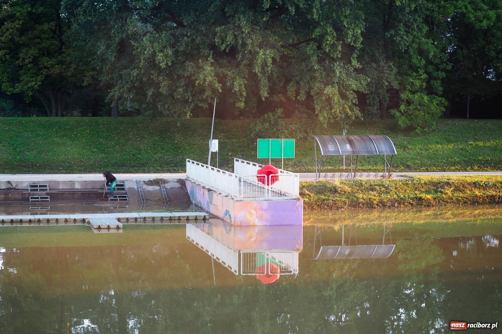 Zdjęcie w galerii na portalu naszraciborz.pl: Raciborskie bulwary po wielkiej wodzie [FOTO] wiadomości z regionu