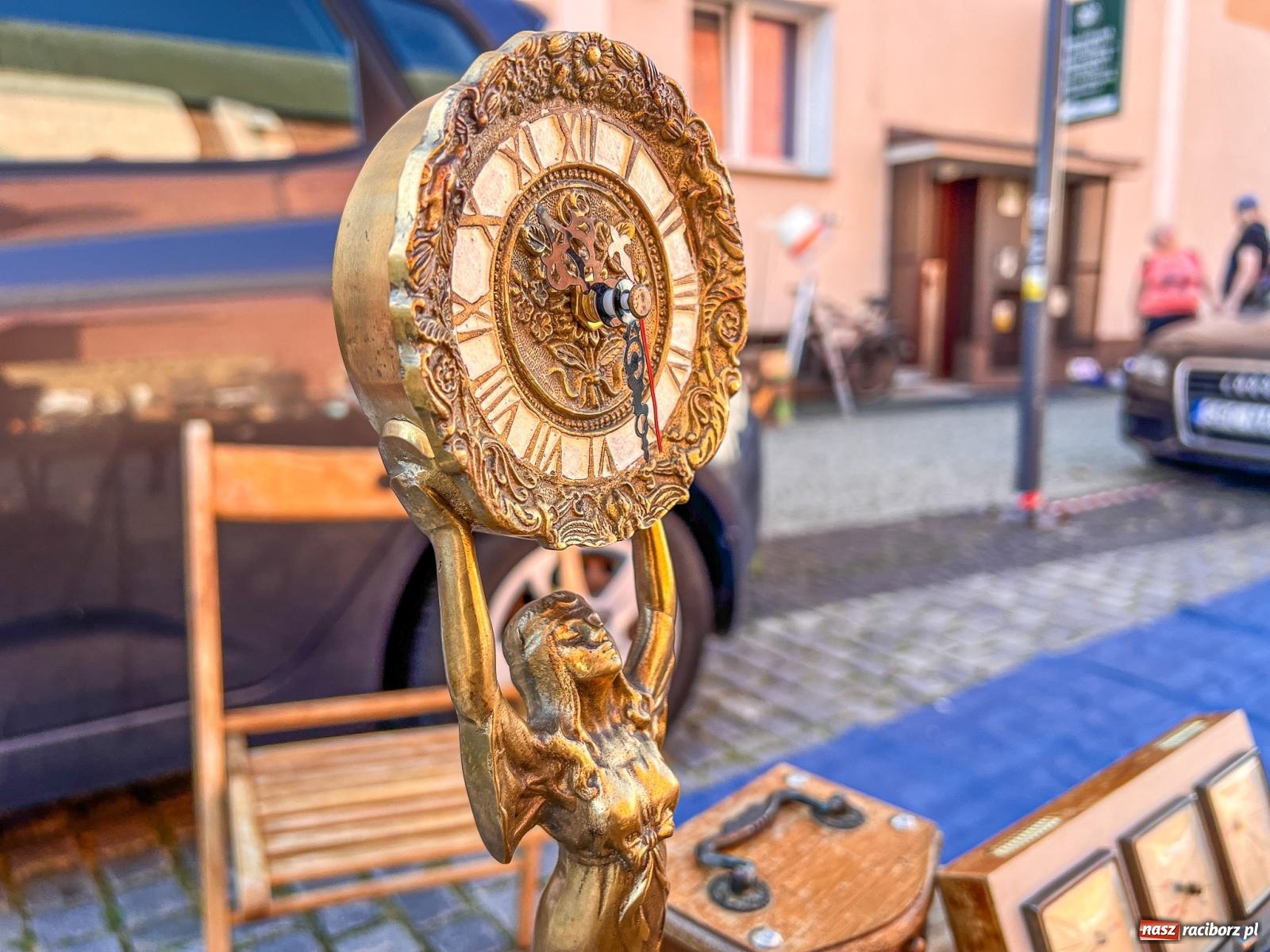 Zdjęcie w galerii na portalu naszraciborz.pl: Ciekawostki z raciborskiego targu staroci wiadomości z regionu