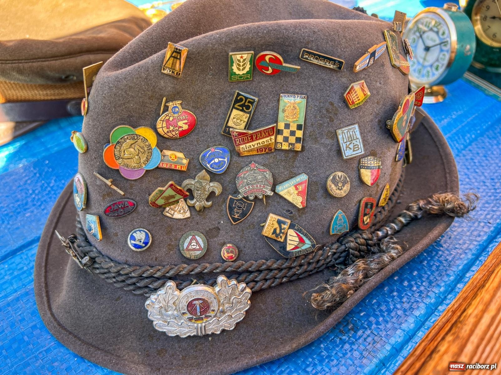 Zdjęcie w galerii na portalu naszraciborz.pl: Ciekawostki z raciborskiego targu staroci wiadomości z regionu