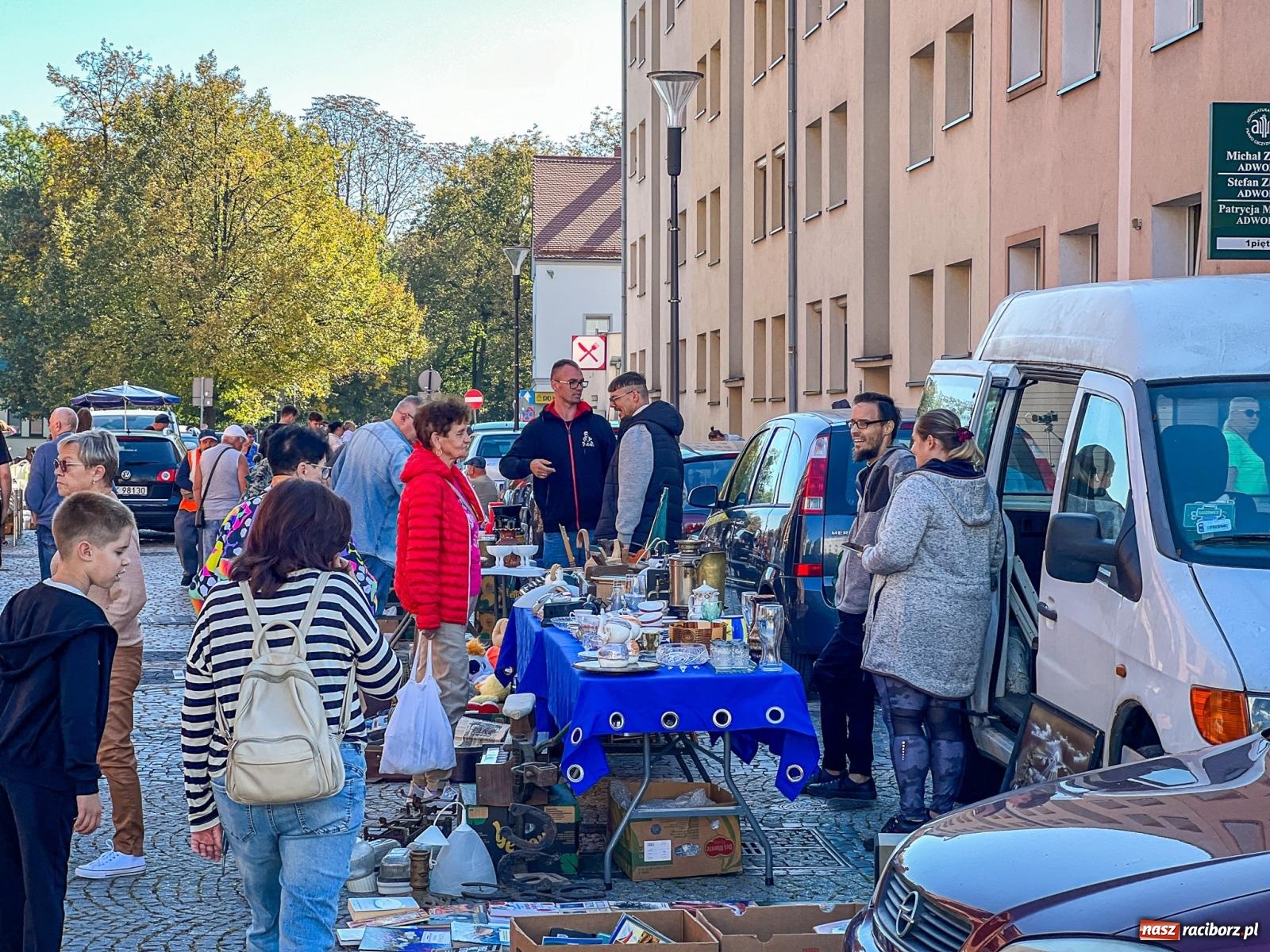 Zdjęcie w galerii na portalu naszraciborz.pl: Ciekawostki z raciborskiego targu staroci wiadomości z regionu