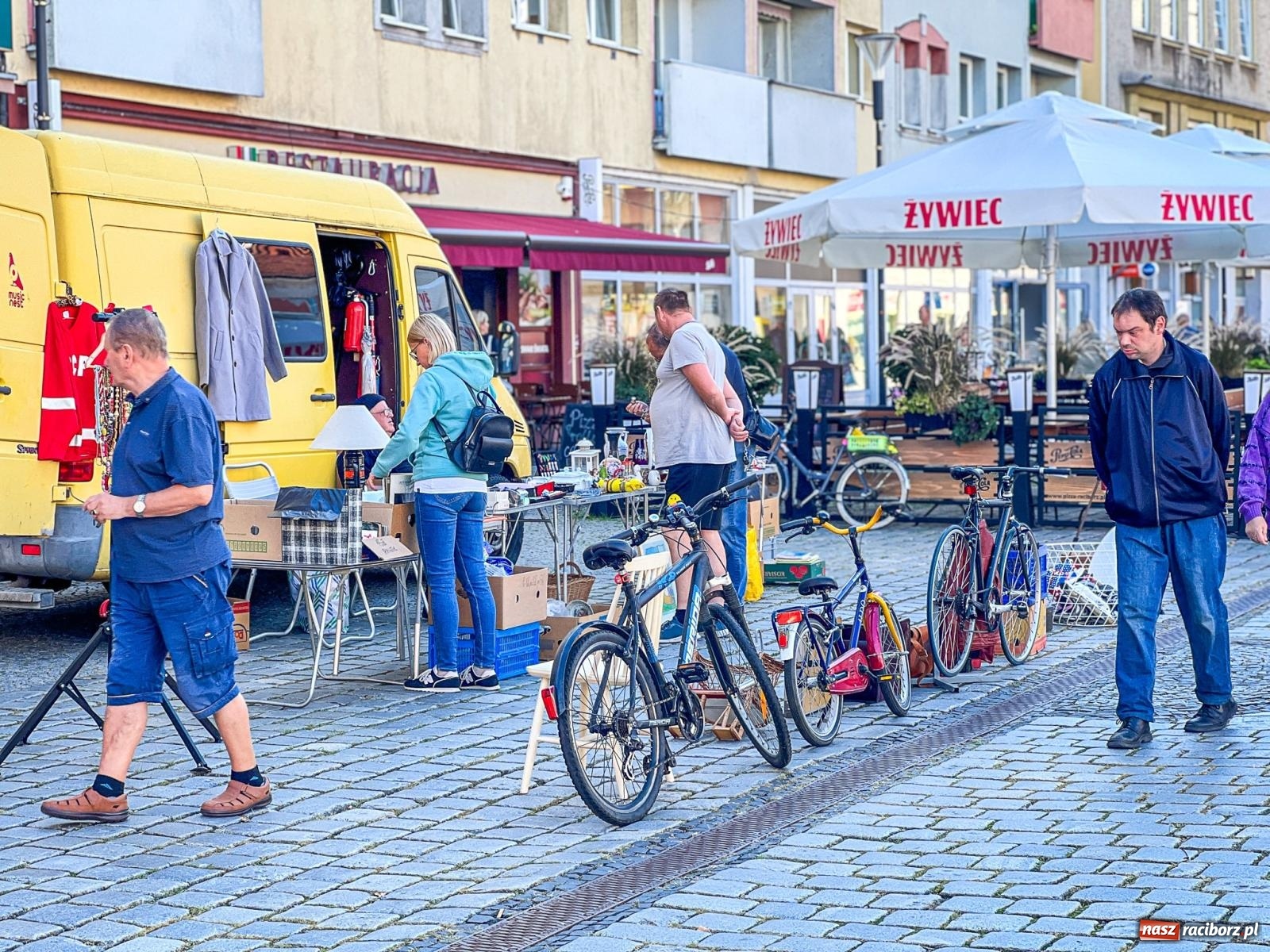 Zdjęcie w galerii na portalu naszraciborz.pl: Ciekawostki z raciborskiego targu staroci wiadomości z regionu