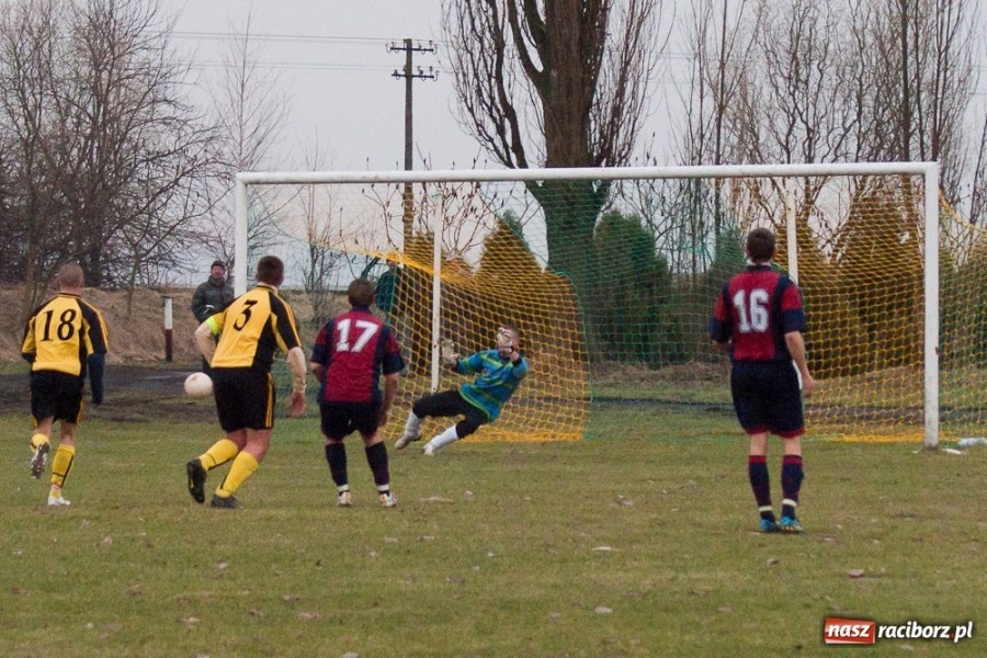 Zdjęcie w galerii na portalu naszraciborz.pl: Wymęczone zwycięstwo Pietrowic wiadomości z regionu