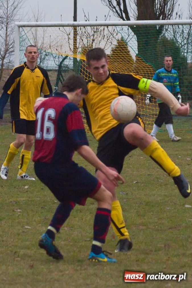 Zdjęcie w galerii na portalu naszraciborz.pl: Wymęczone zwycięstwo Pietrowic wiadomości z regionu