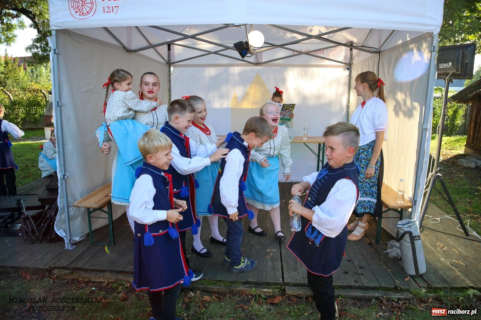 Zdjęcie w galerii na portalu naszraciborz.pl: Śląska i góralska nuta. Strzecha, Uśmiech i Trebunie Tutki wiadomości z regionu