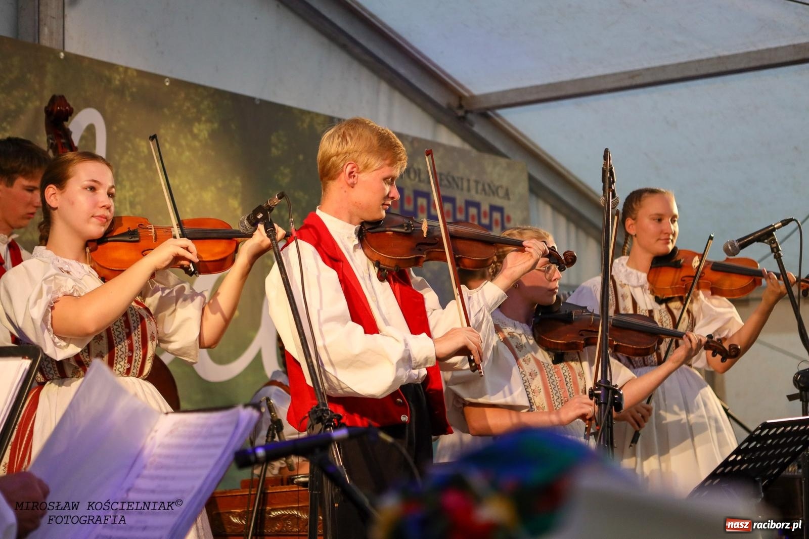 Zdjęcie w galerii na portalu naszraciborz.pl: Śląska i góralska nuta. Strzecha, Uśmiech i Trebunie Tutki wiadomości z regionu