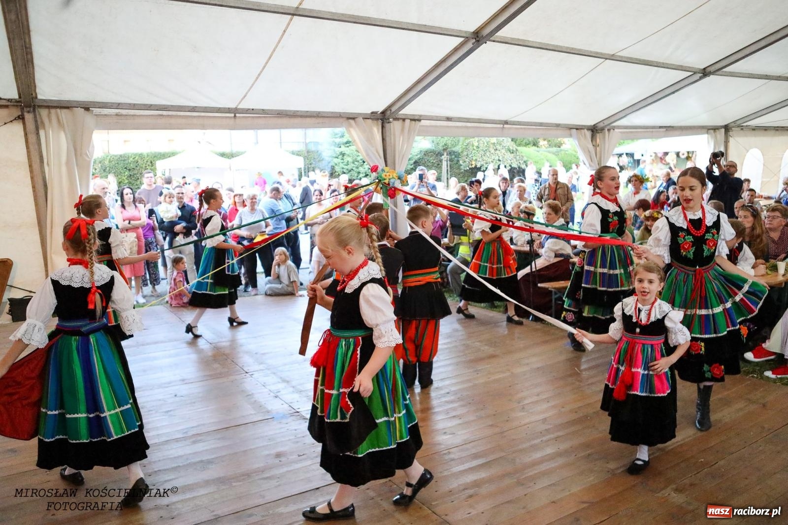 Zdjęcie w galerii na portalu naszraciborz.pl: Śląska i góralska nuta. Strzecha, Uśmiech i Trebunie Tutki wiadomości z regionu