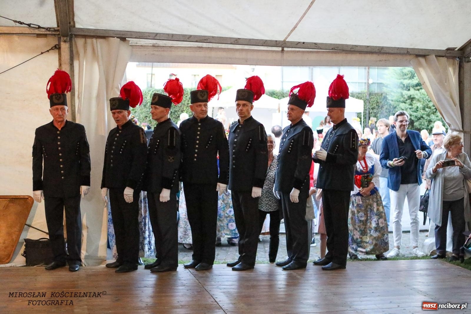 Zdjęcie w galerii na portalu naszraciborz.pl: Śląska i góralska nuta. Strzecha, Uśmiech i Trebunie Tutki wiadomości z regionu