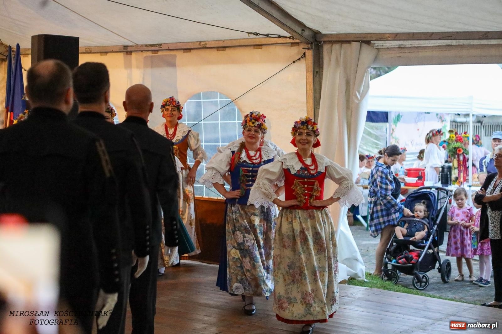 Zdjęcie w galerii na portalu naszraciborz.pl: Śląska i góralska nuta. Strzecha, Uśmiech i Trebunie Tutki wiadomości z regionu
