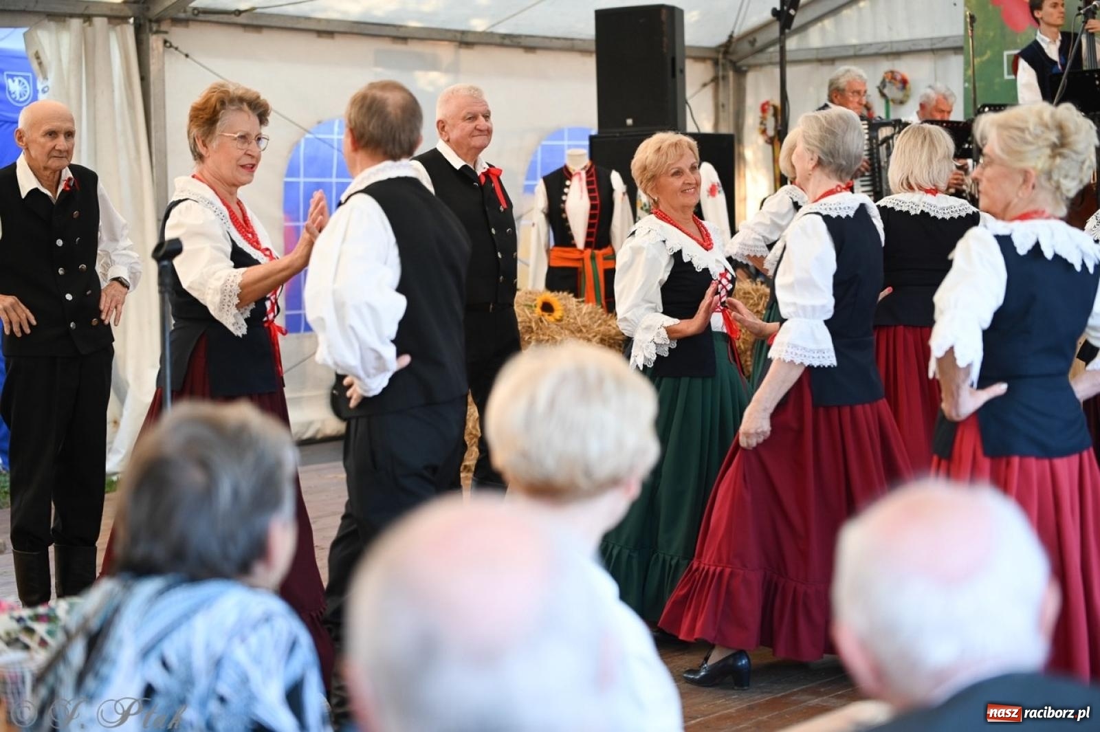Zdjęcie w galerii na portalu naszraciborz.pl: Śląska i góralska nuta. Strzecha, Uśmiech i Trebunie Tutki wiadomości z regionu