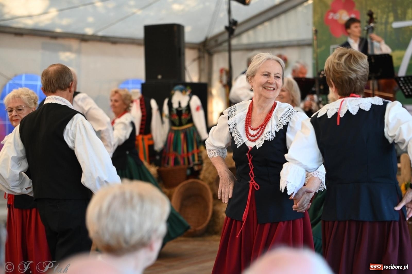 Zdjęcie w galerii na portalu naszraciborz.pl: Śląska i góralska nuta. Strzecha, Uśmiech i Trebunie Tutki wiadomości z regionu