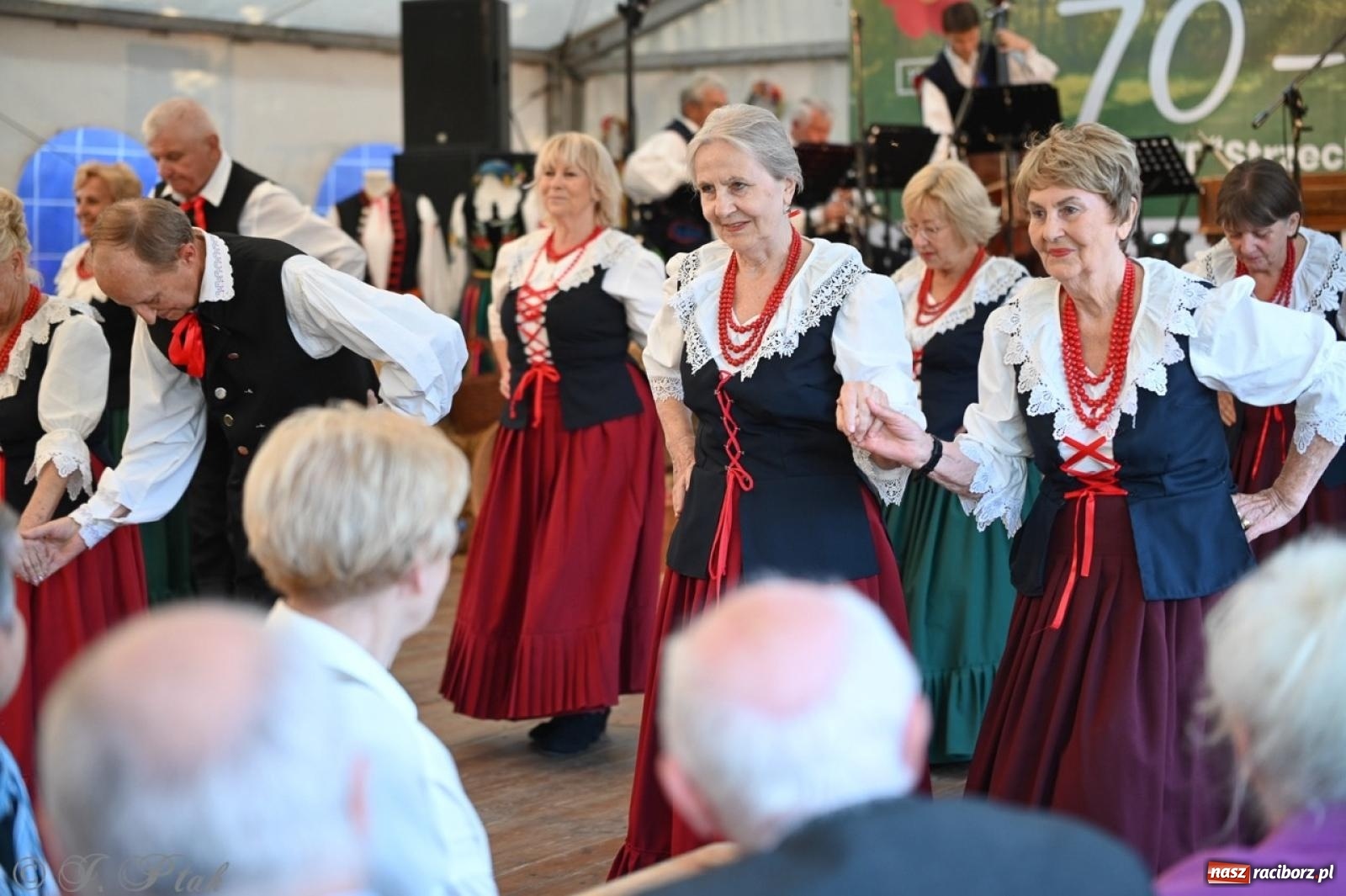 Zdjęcie w galerii na portalu naszraciborz.pl: Śląska i góralska nuta. Strzecha, Uśmiech i Trebunie Tutki wiadomości z regionu