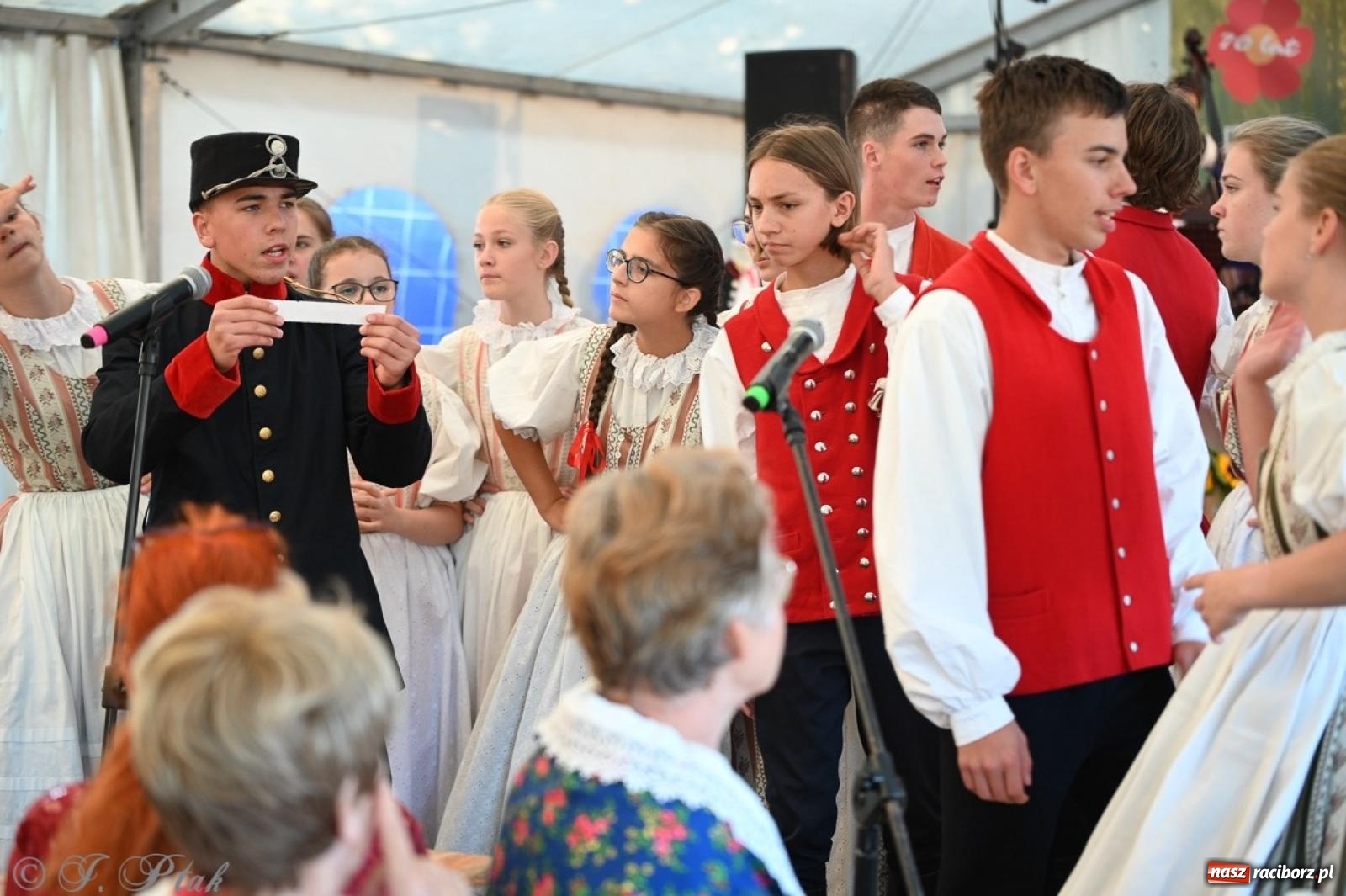 Zdjęcie w galerii na portalu naszraciborz.pl: Śląska i góralska nuta. Strzecha, Uśmiech i Trebunie Tutki wiadomości z regionu