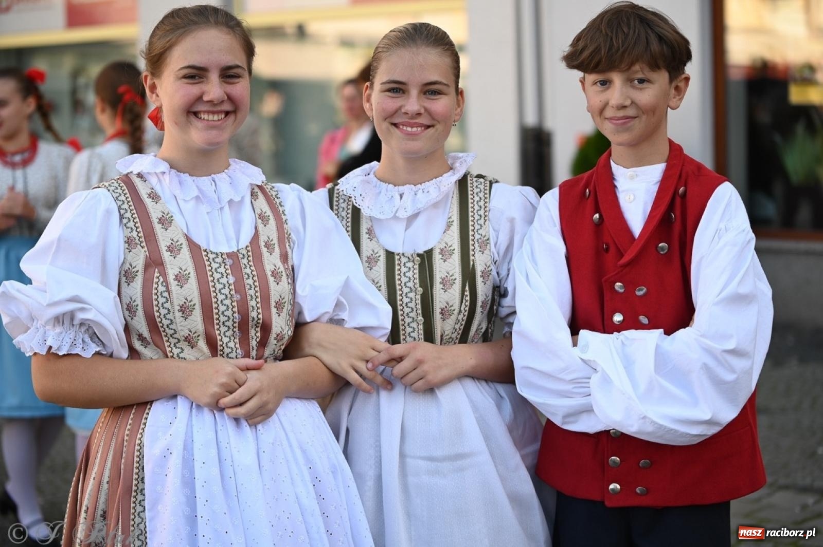 Zdjęcie w galerii na portalu naszraciborz.pl: Raciborska parada folkloru na 70. urodziny Strzechy [FOTO i WIDEO] wiadomości z regionu