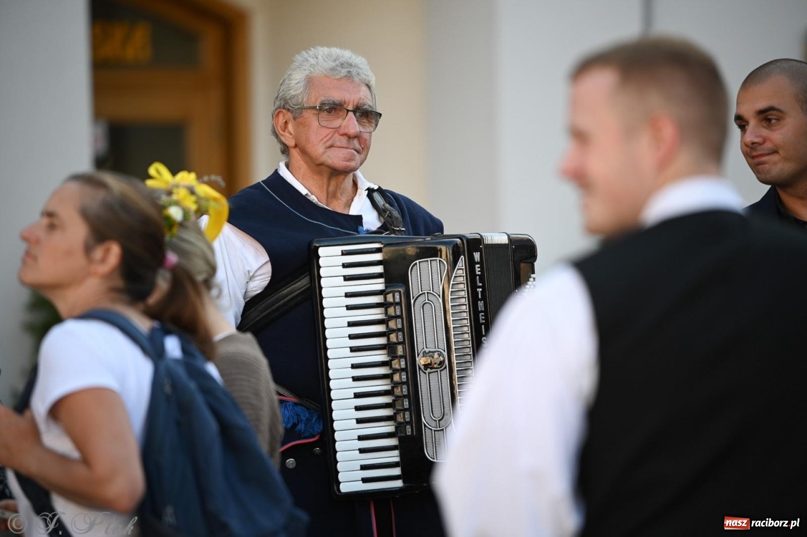 Zdjęcie w galerii na portalu naszraciborz.pl: Raciborska parada folkloru na 70. urodziny Strzechy [FOTO i WIDEO] wiadomości z regionu