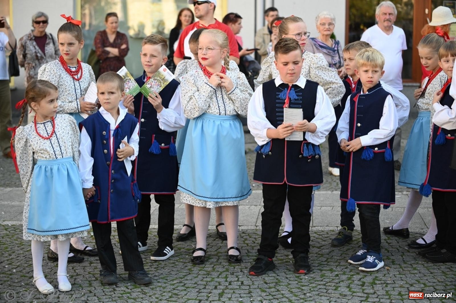Zdjęcie w galerii na portalu naszraciborz.pl: Raciborska parada folkloru na 70. urodziny Strzechy [FOTO i WIDEO] wiadomości z regionu