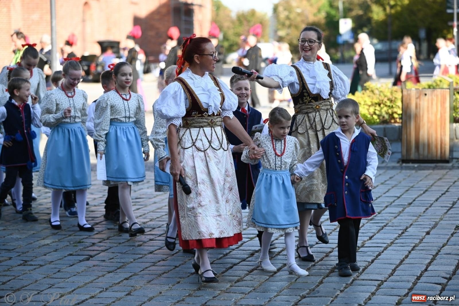 Zdjęcie w galerii na portalu naszraciborz.pl: Raciborska parada folkloru na 70. urodziny Strzechy [FOTO i WIDEO] wiadomości z regionu