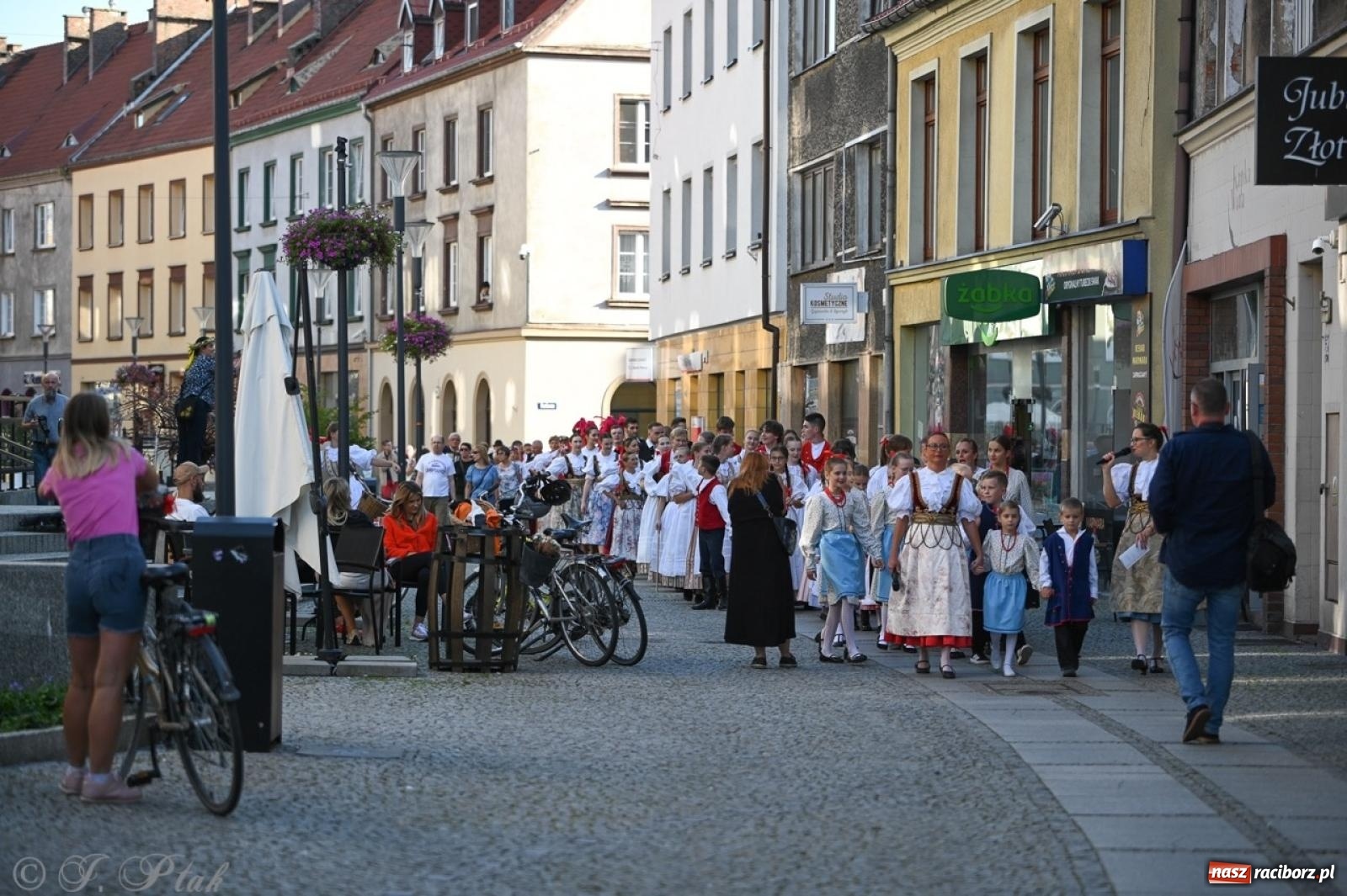 Zdjęcie w galerii na portalu naszraciborz.pl: Raciborska parada folkloru na 70. urodziny Strzechy [FOTO i WIDEO] wiadomości z regionu