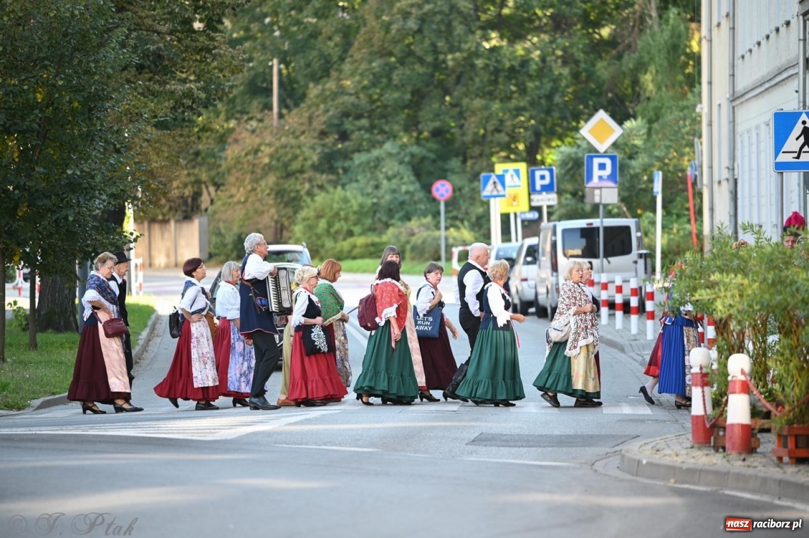 Zdjęcie w galerii na portalu naszraciborz.pl: Raciborska parada folkloru na 70. urodziny Strzechy [FOTO i WIDEO] wiadomości z regionu
