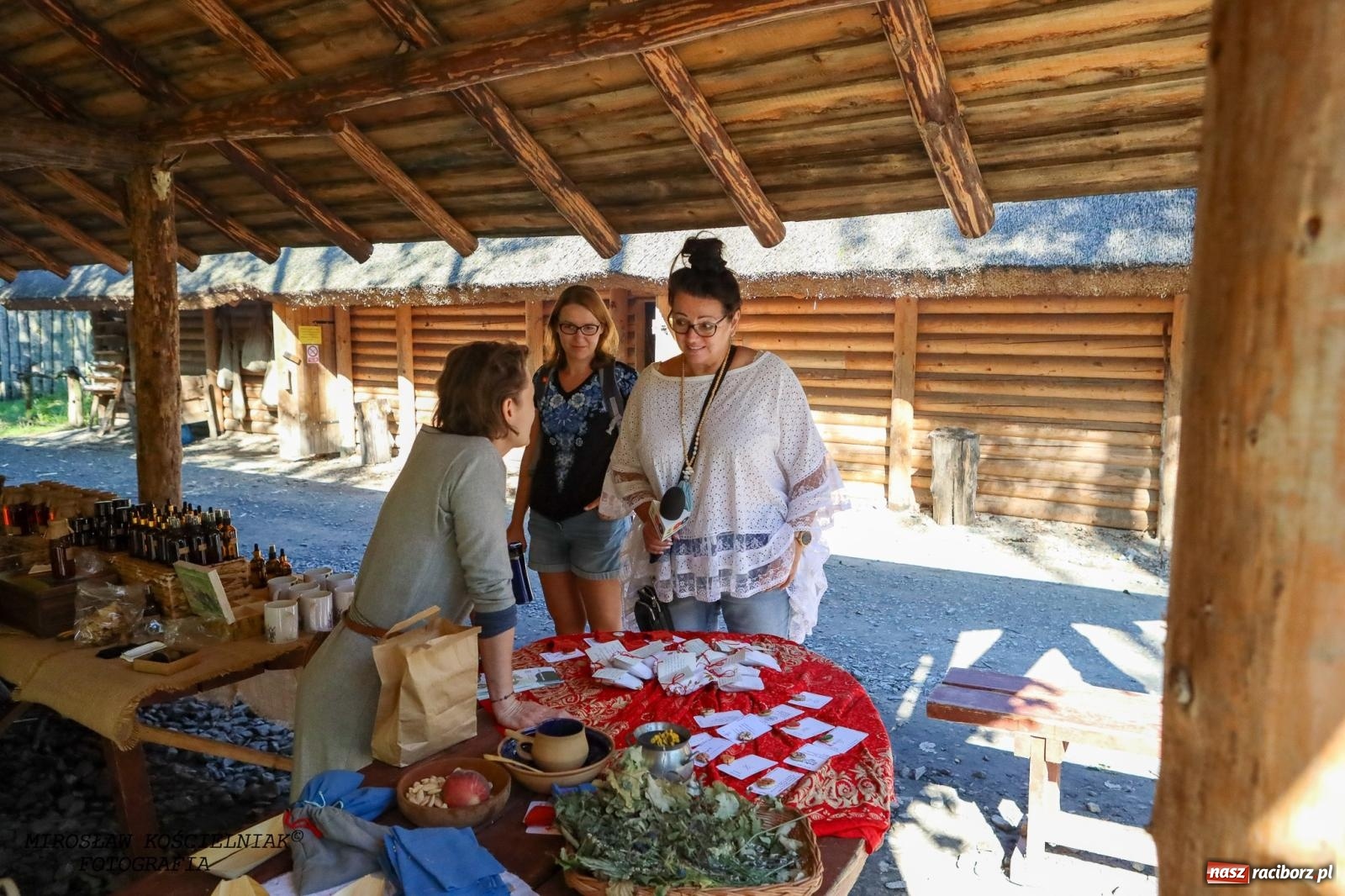 Zdjęcie w galerii na portalu naszraciborz.pl: Obfitość i magia w raciborskim grodzie [FOTO i WIDEO] wiadomości z regionu