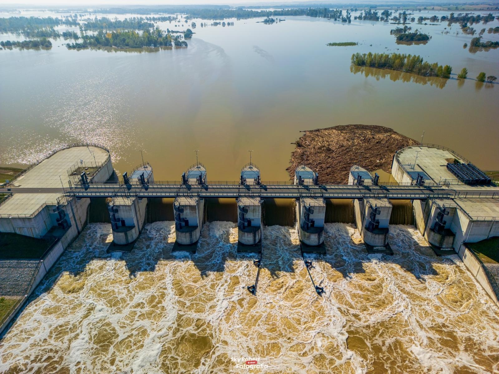 Zdjęcie w galerii na portalu naszraciborz.pl: Zbiornik Racibórz zakończył pracę. Teraz czeka go przegląd wiadomości z regionu