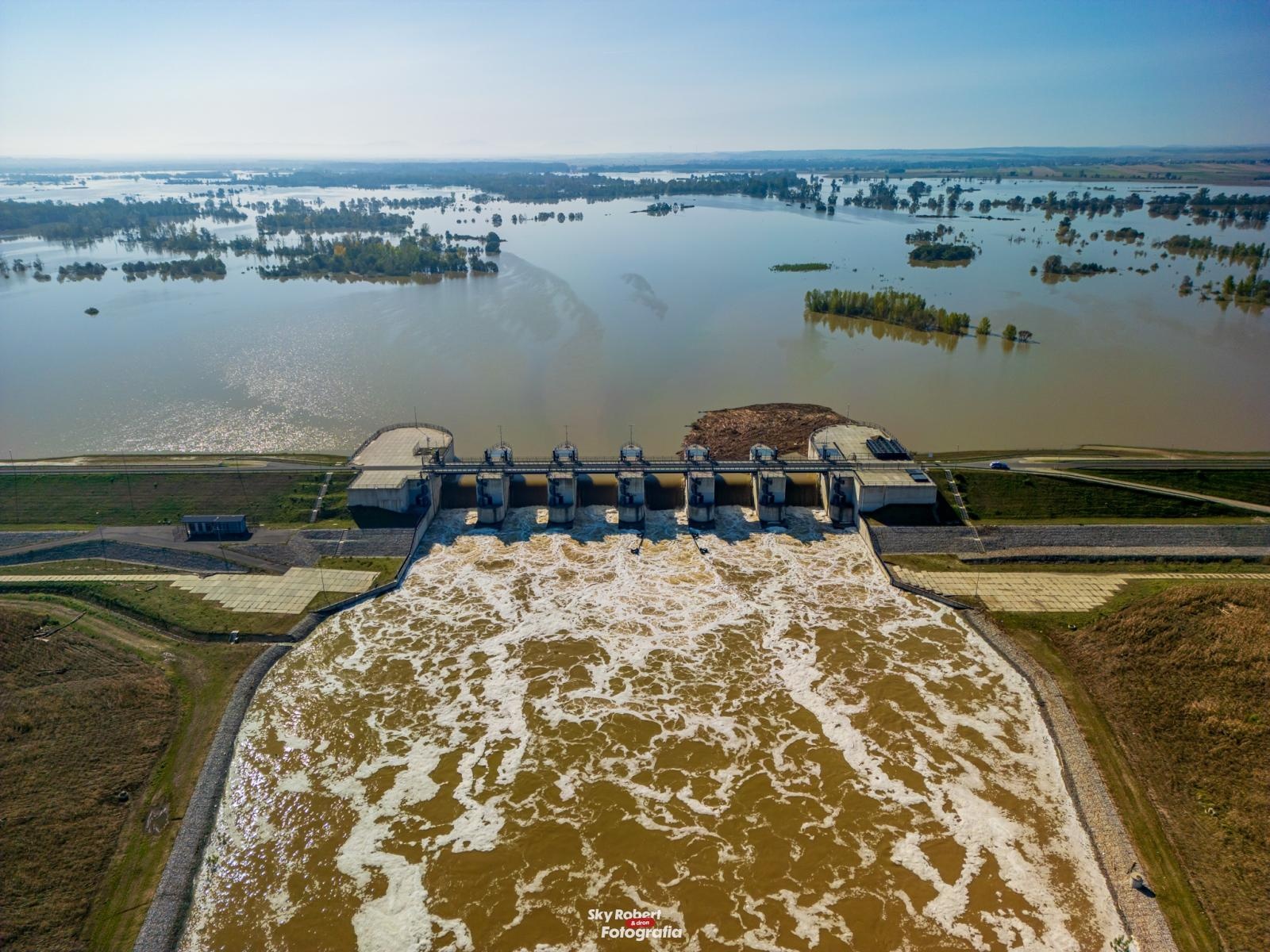 Zdjęcie w galerii na portalu naszraciborz.pl: Zbiornik Racibórz zakończył pracę. Teraz czeka go przegląd wiadomości z regionu