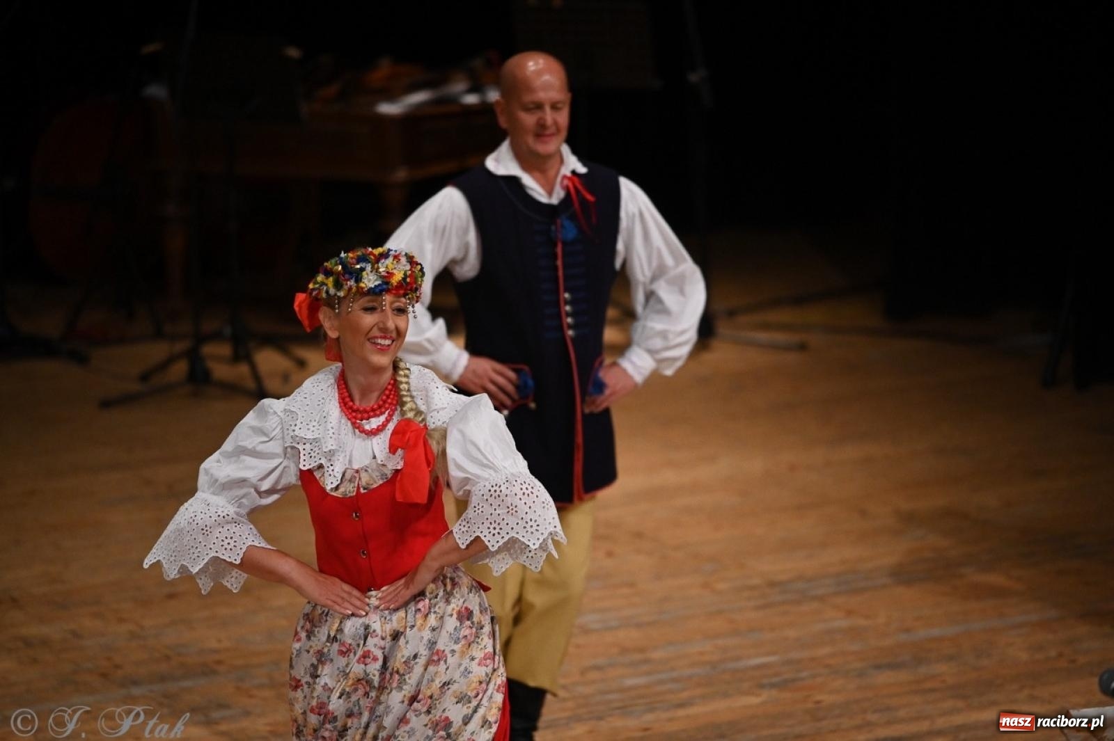 Zdjęcie w galerii na portalu naszraciborz.pl: 70. urodziny Zespołu Pieśni i Tańca Strzecha. Koncert jubileuszowy w RCK [FOTO i WIDEO] wiadomości z regionu