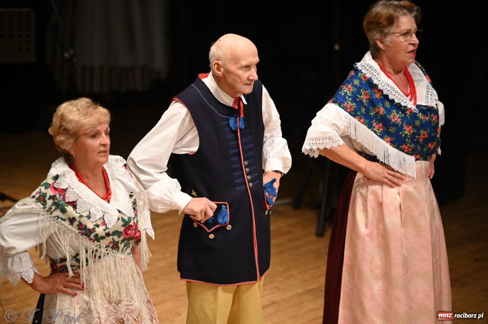 Zdjęcie w galerii na portalu naszraciborz.pl: 70. urodziny Zespołu Pieśni i Tańca Strzecha. Koncert jubileuszowy w RCK [FOTO i WIDEO] wiadomości z regionu