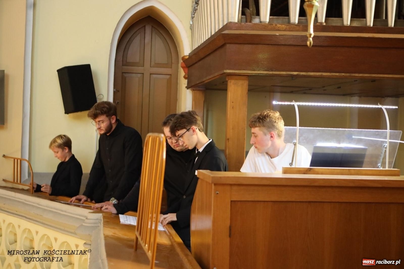 Zdjęcie w galerii na portalu naszraciborz.pl: XXXVII Dni Muzyki Organowej i Kameralnej im. H. Klai - tradycja i młode talenty wiadomości z regionu