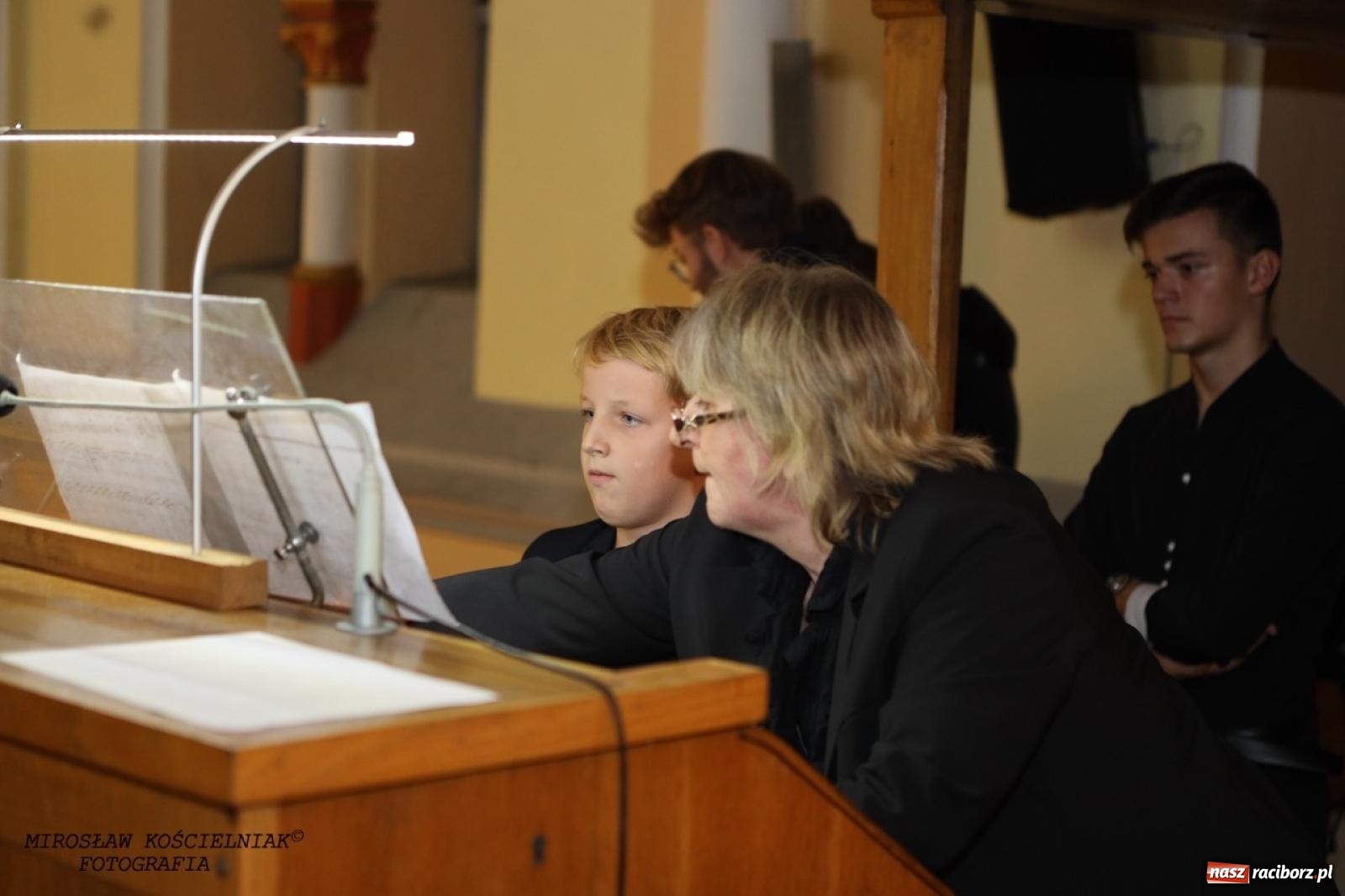 Zdjęcie w galerii na portalu naszraciborz.pl: XXXVII Dni Muzyki Organowej i Kameralnej im. H. Klai - tradycja i młode talenty wiadomości z regionu