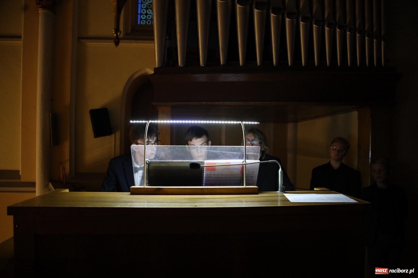 Zdjęcie w galerii na portalu naszraciborz.pl: XXXVII Dni Muzyki Organowej i Kameralnej im. H. Klai - tradycja i młode talenty wiadomości z regionu