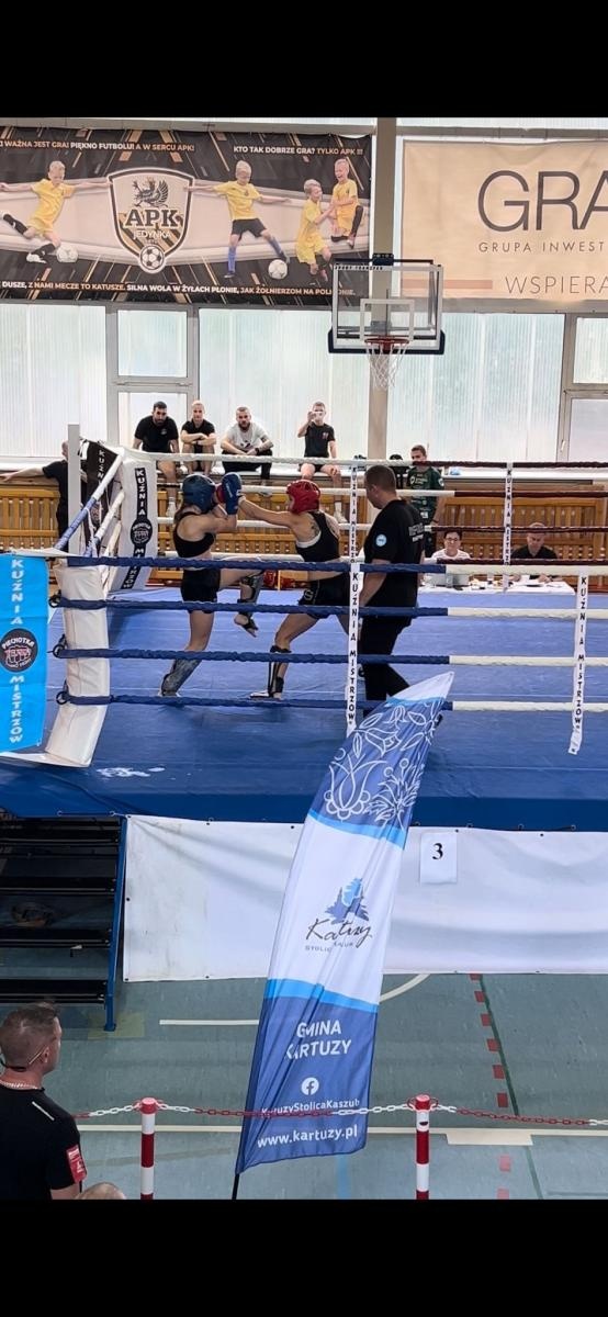 Zdjęcie w galerii na portalu naszraciborz.pl: Zawodnicy Klubu Sportowego Łamator Racibórz na Mistrzostwach Polski Północnej w Kickboxingu wiadomości z regionu