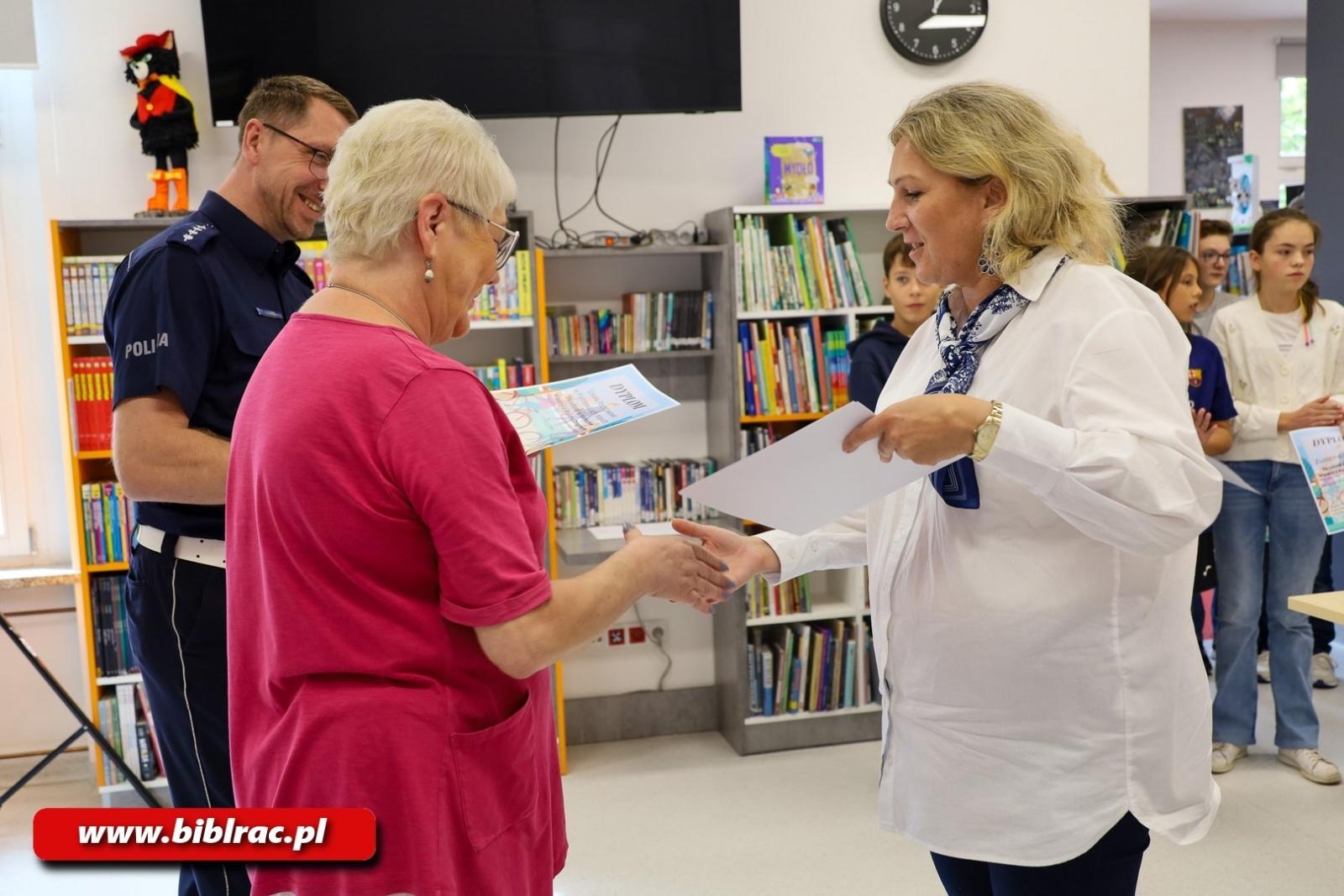 Zdjęcie w galerii na portalu naszraciborz.pl: Konkurs Wiedzy o Ruchu Drogowym w bibliotece rozstrzygnięty wiadomości z regionu