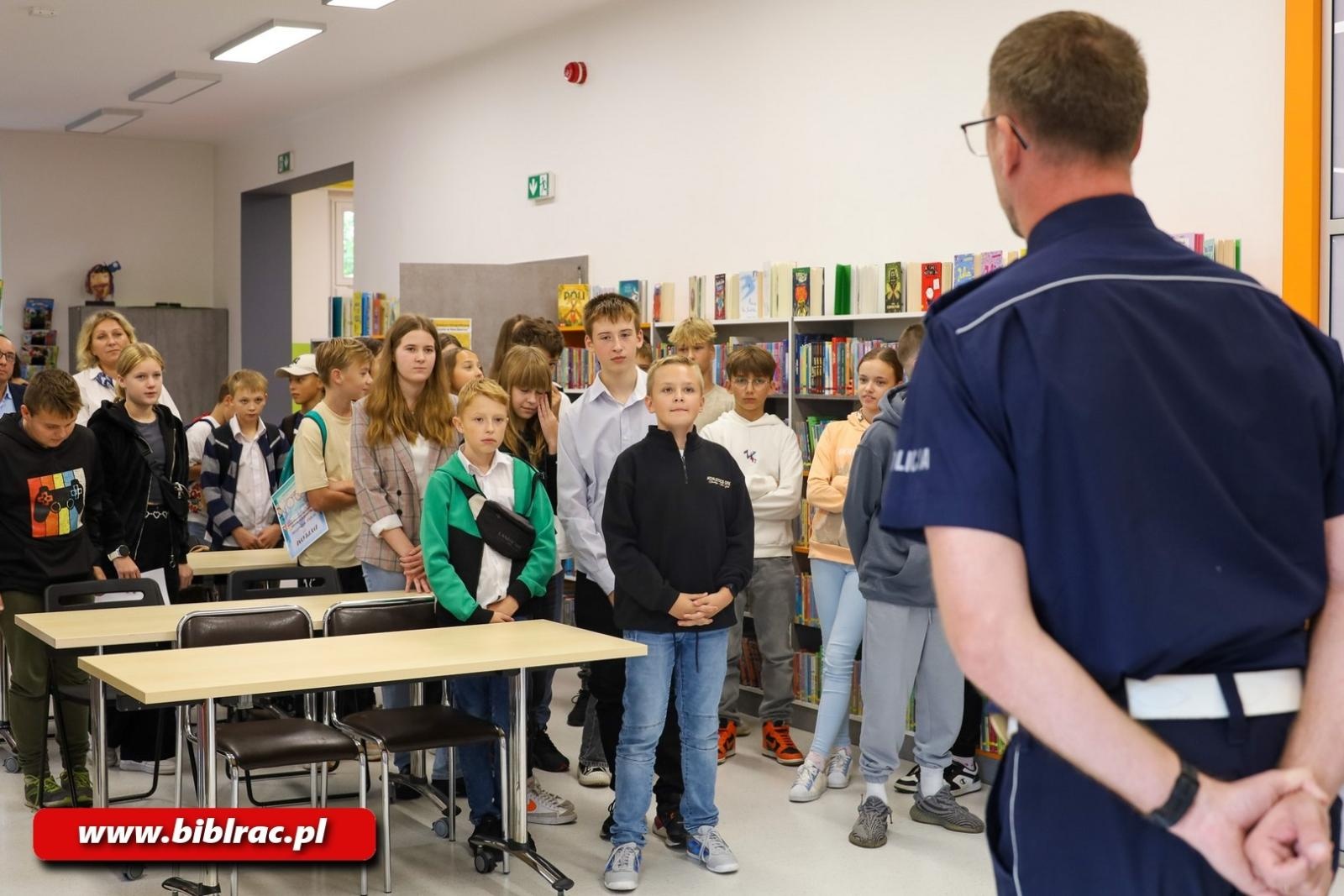 Zdjęcie w galerii na portalu naszraciborz.pl: Konkurs Wiedzy o Ruchu Drogowym w bibliotece rozstrzygnięty wiadomości z regionu