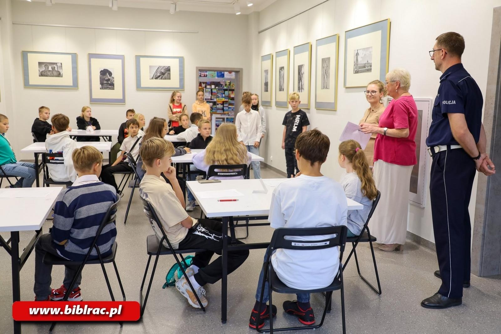 Zdjęcie w galerii na portalu naszraciborz.pl: Konkurs Wiedzy o Ruchu Drogowym w bibliotece rozstrzygnięty wiadomości z regionu