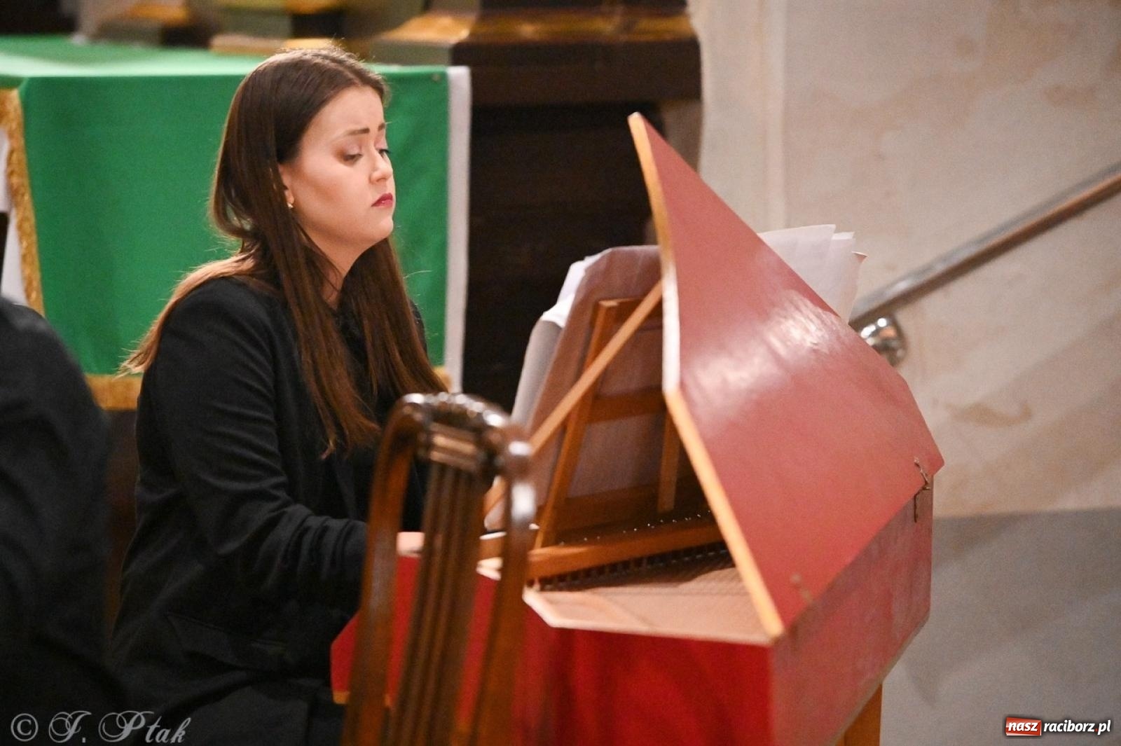 Zdjęcie w galerii na portalu naszraciborz.pl: 19. Gorczycki Festiwal w Raciborzu. Muzyka z morałem G. Ph. Telemanna [FOTO i WIDEO] wiadomości z regionu
