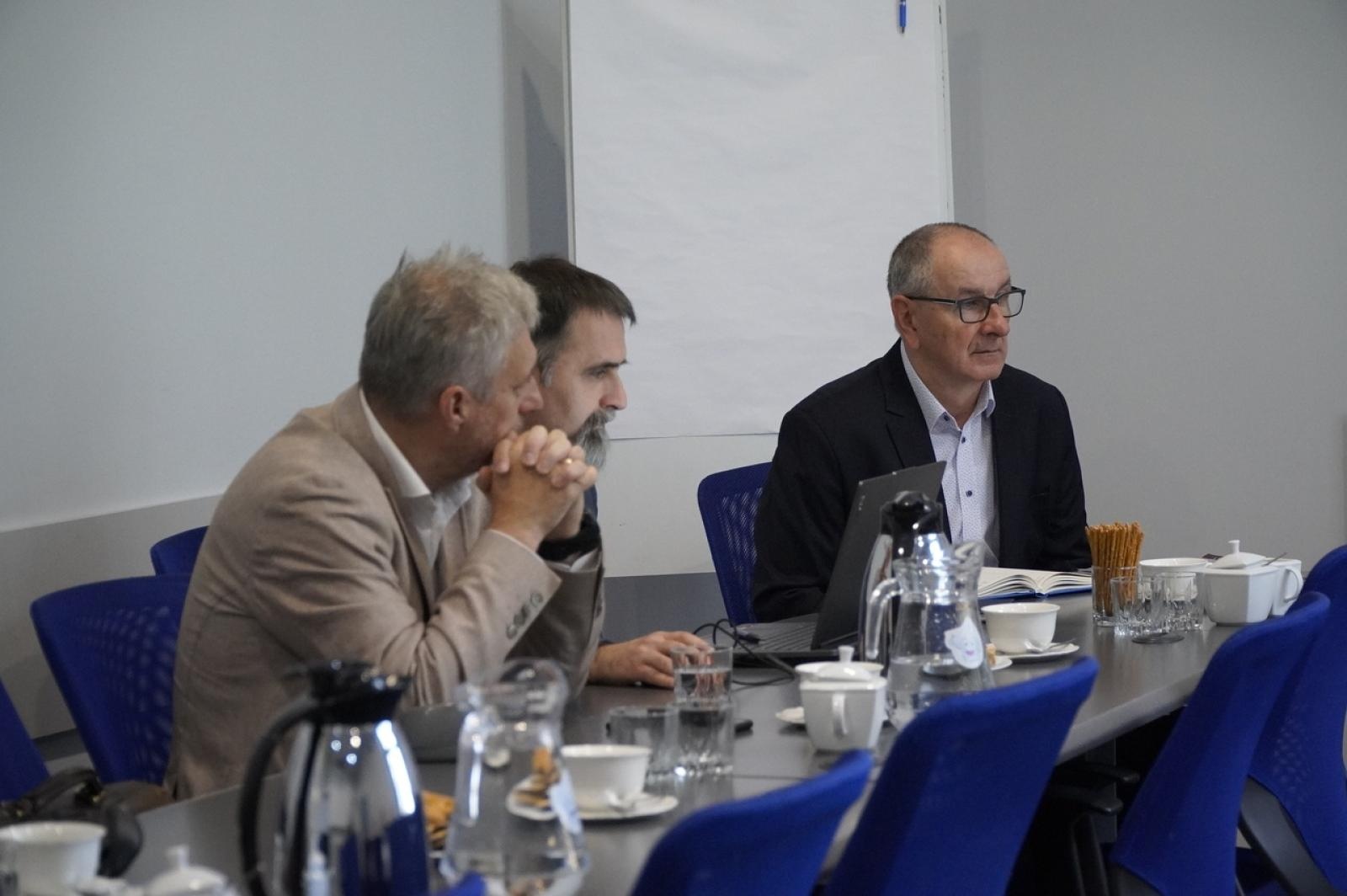 Zdjęcie w galerii na portalu naszraciborz.pl: W raciborskim ratuszu rozmawiano o Regionalnej Drodze Racibórz - Pszczyna wiadomości z regionu