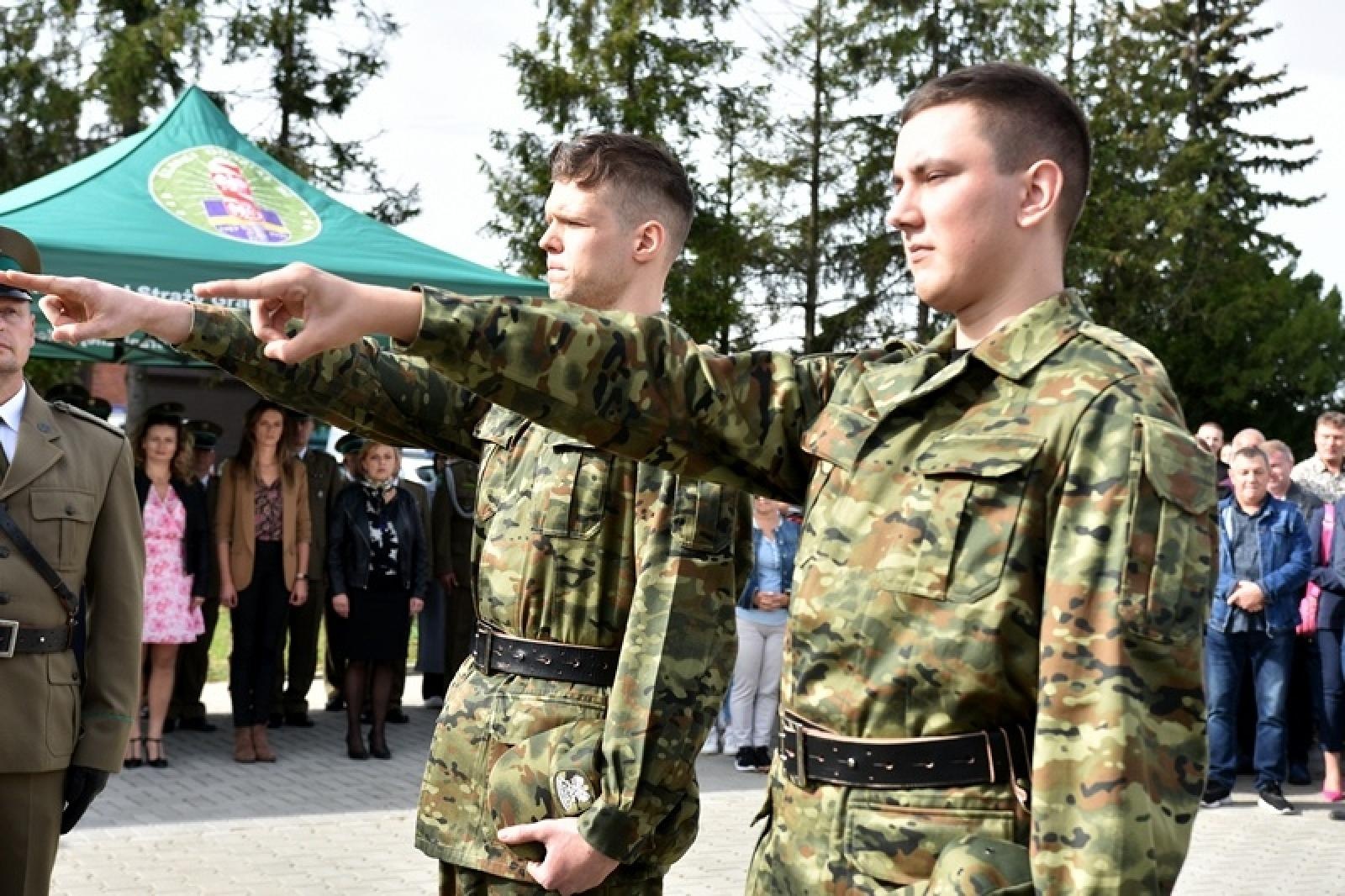 Zdjęcie w galerii na portalu naszraciborz.pl: W Raciborzu odbyło się uroczyste ślubowanie nowych strażników granicznych wiadomości z regionu