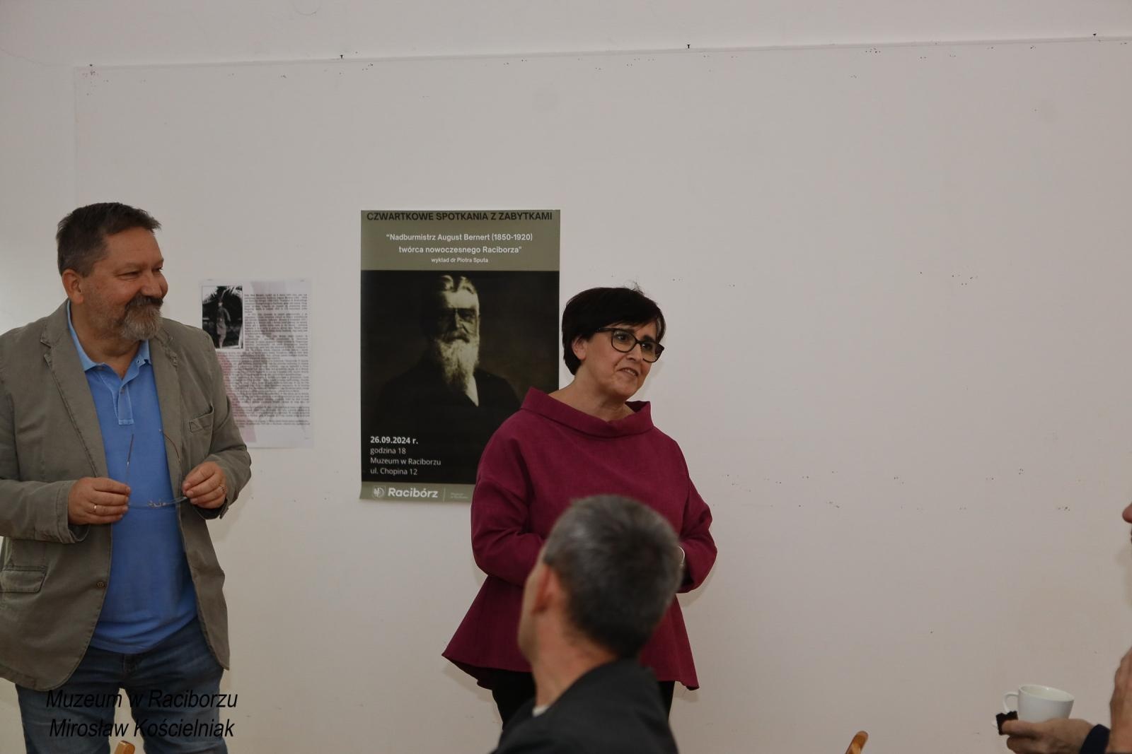 Zdjęcie w galerii na portalu naszraciborz.pl: Bernert i jego syn. Czwartkowe spotkanie z historią w Muzeum wiadomości z regionu