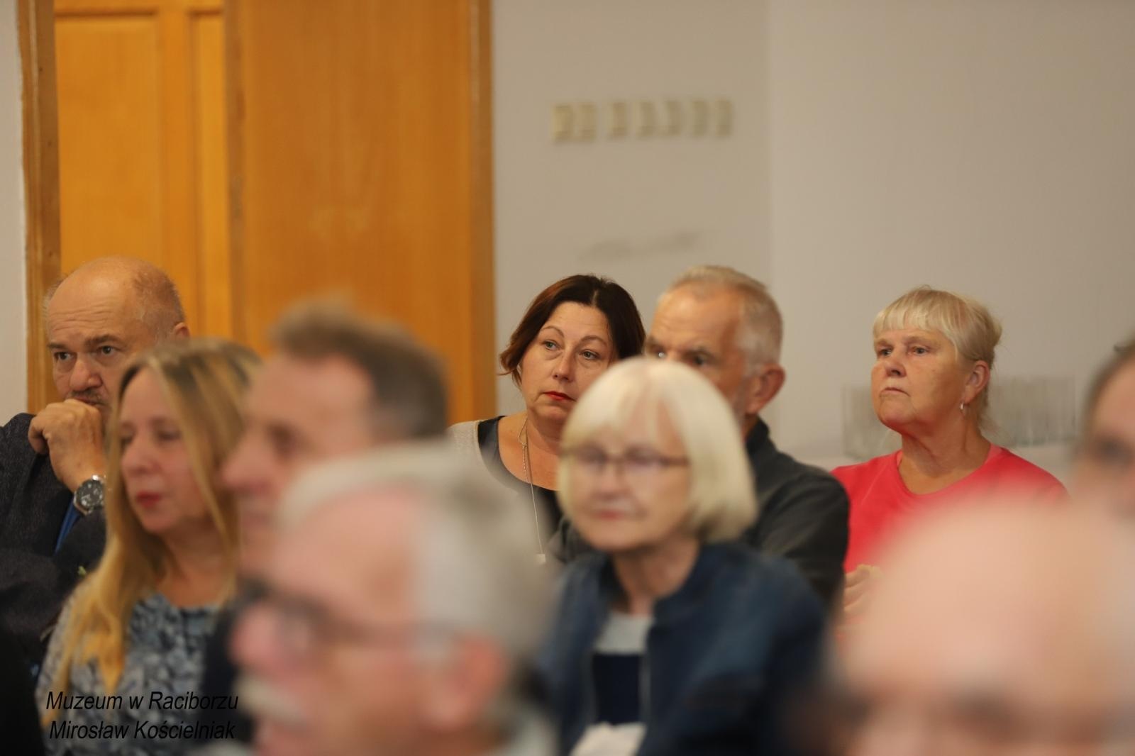 Zdjęcie w galerii na portalu naszraciborz.pl: Bernert i jego syn. Czwartkowe spotkanie z historią w Muzeum wiadomości z regionu