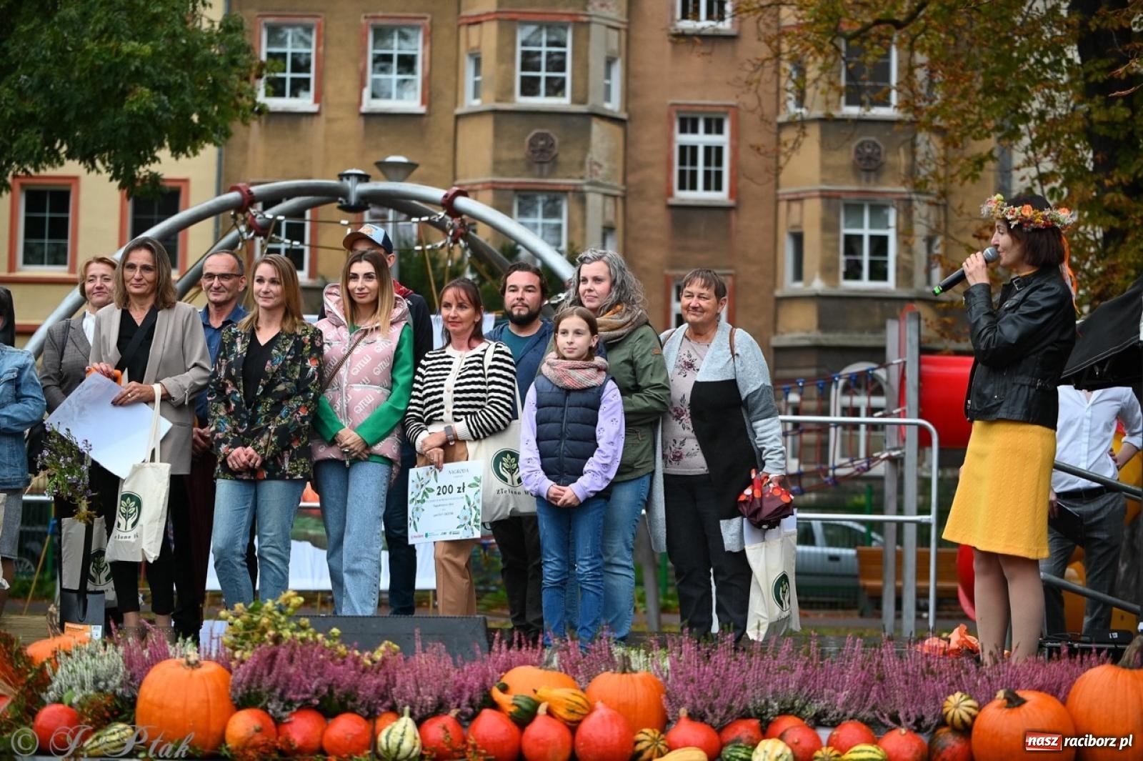 Zdjęcie w galerii na portalu naszraciborz.pl: Święto Dyni w Ogródku Jordanowskim: celebracja jesieni pełna barw i zabawy wiadomości z regionu