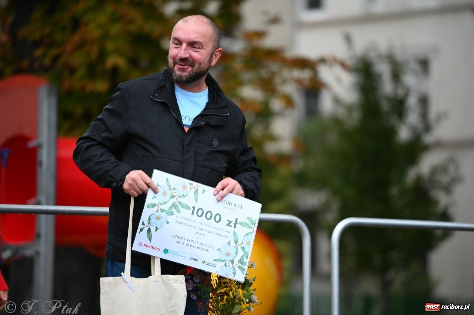 Zdjęcie w galerii na portalu naszraciborz.pl: Święto Dyni w Ogródku Jordanowskim: celebracja jesieni pełna barw i zabawy wiadomości z regionu